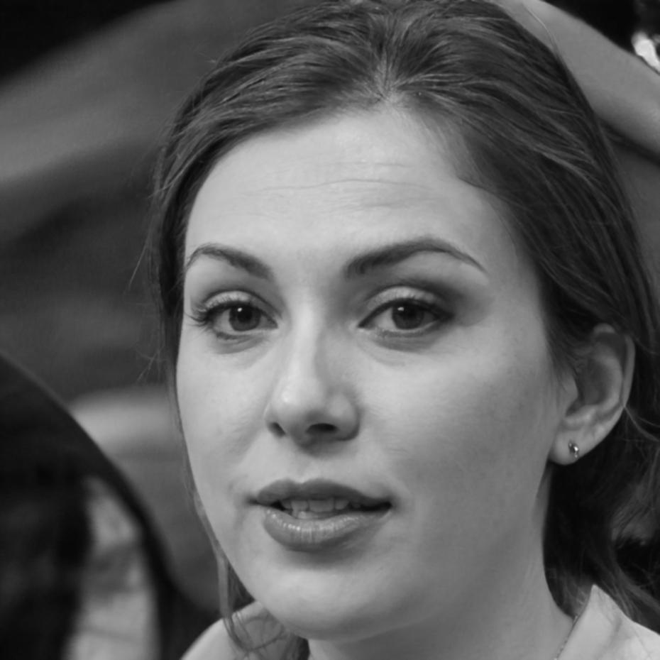 Portrait of instructor Anouk Devries